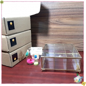 باکس شیشه ایی سه خانه جای تیبگ